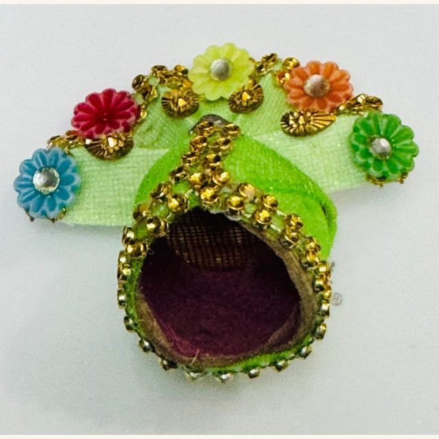 Green Mukut